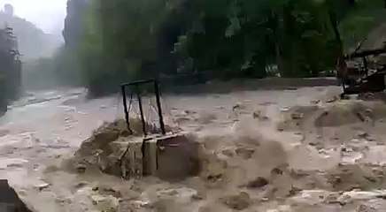 Live Video Flash floods in Uttarakhand,