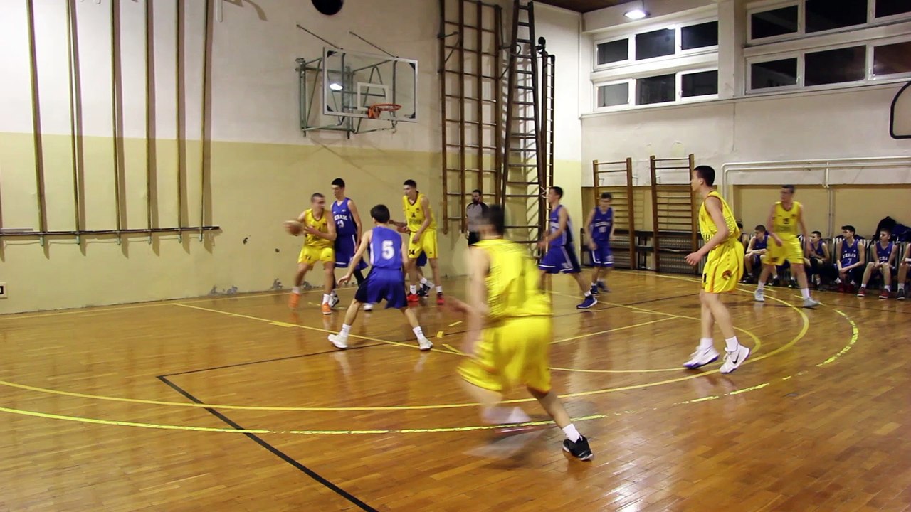 KK Beovuk 72 2001 : KK Cerak 4	70 : 25  II poluvreme