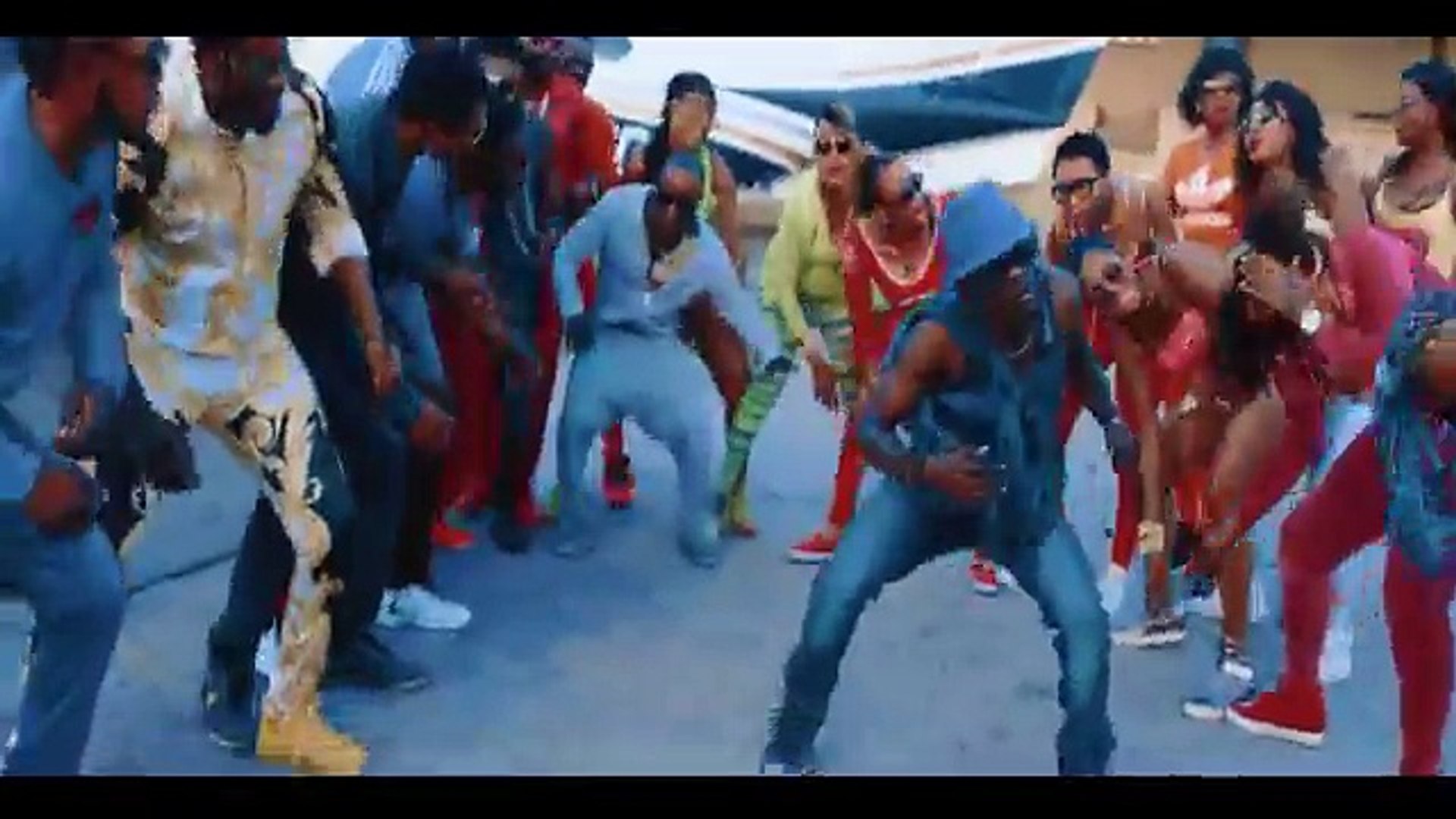 Koffi Olomide - NYATAQUANCE [Clip Officiel]