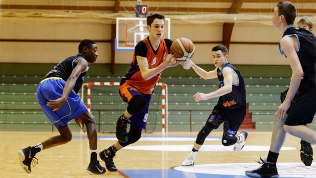 Elan Yvelines (Poissy) 75:37 Rouen 05/03/2017 minimes France (résumé)