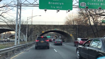 New York City : Grand Central Parkway