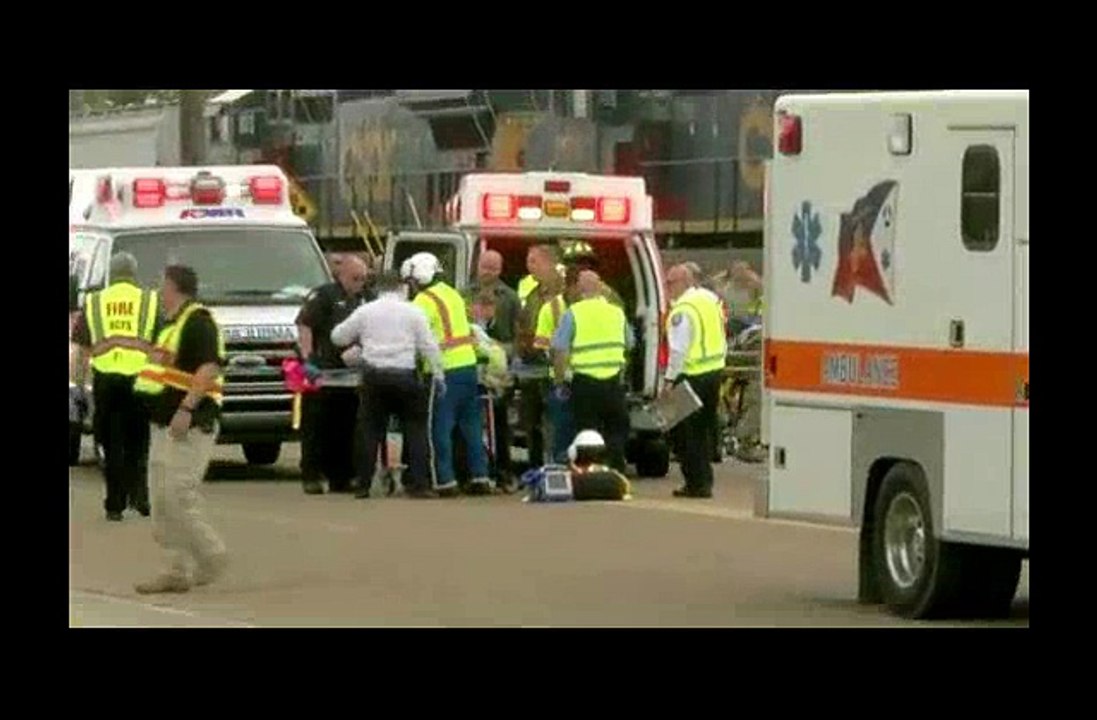 Train Hits Bus, Kills 4 on Senior Center Trip