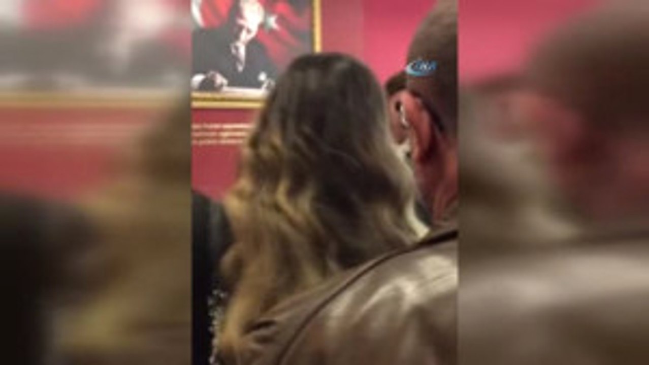 Mersin Baro Başkanı Kadınlar Günü'nde Avukat Kadını İtekleyerek Konuşturmadı