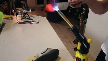 EXPERIMENT Glowing 1000 degree KNIFE VS SHOES