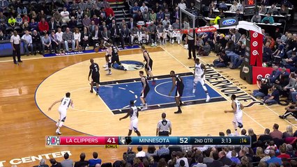 Karl-Anthony Towns une une claquette dunk très, très sale