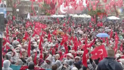 Izmir Başbakan Binali Yıldırım Izmir'de Halka Hitap Etti