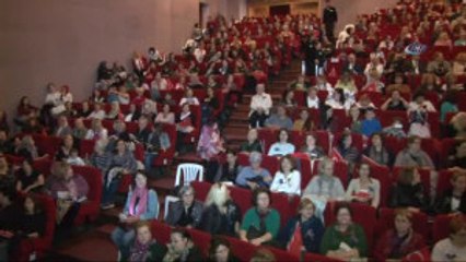 Berna Laçin: "Kadının Bin Ömrü de Olsa Hepsini Atatürk'e Borçlu"