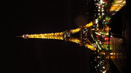 La tour Eiffel illuminée