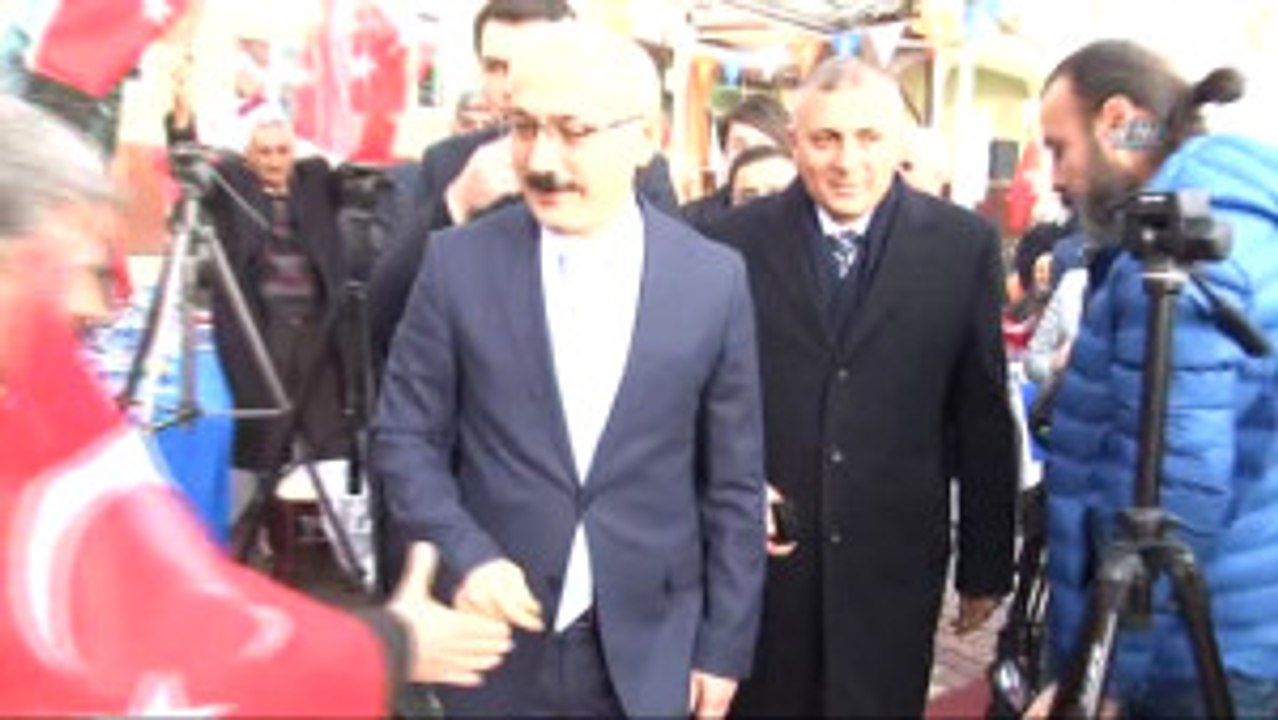 Kalkınma Bakan Lütfi Elvan: "Kılıçdaroğlu, Anayasa Değişikliği ile Başbakanlığı Kaldıracağımızı...