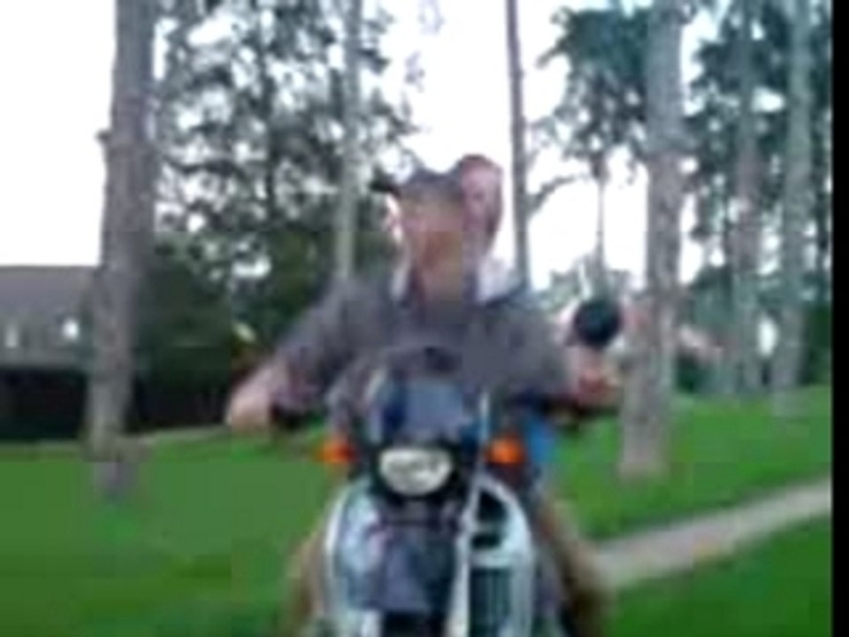 video de merde becane pinede evry
