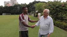Thiago Mendes celebra renovação com o São Paulo