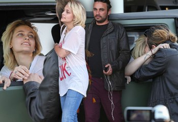 Paris Jackson Snapped Kissing A Mystery Man In LA