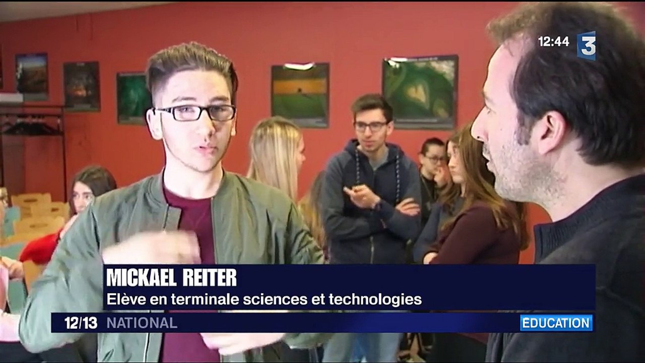 Les Enfoirés 2017 : des lycéens tournent le clip de "Juste une p'tite chanson" en langue des signes