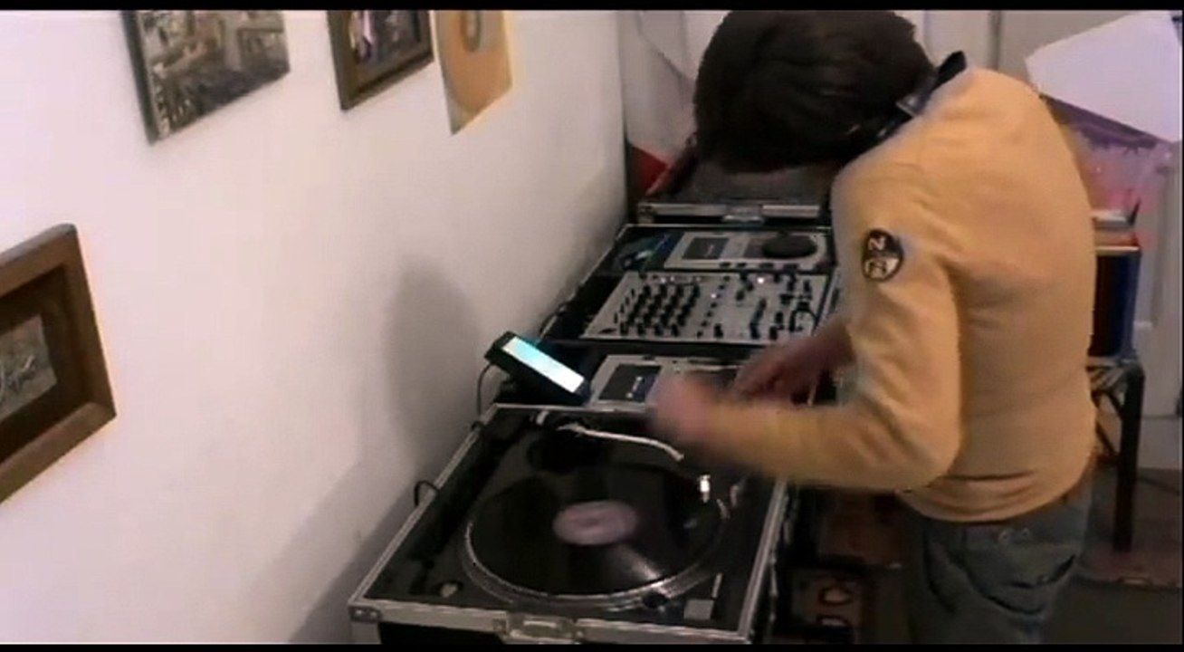 Technics SL 1210 MK2 CDJ PIONEER 100S E MIXER BEHRIGER DJX 700  HOUSE ANNI 2000 BAY MIX GIANNI CENERINO DJ