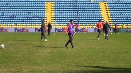 Hard to believe Man United will play on that pitch - Mourinho