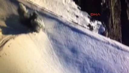 Hakkari'de PKK Sığınağında Mühimmat ve Yaşam Malzemesi Ele Geçirildi