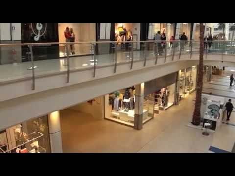 Icaro Tv. 8 marzo. Fermiamoci un minuto alle Befane