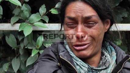 I vdes foshnja, nëna e varfër s’ka mundësi të paguaj tarifat e varrimit