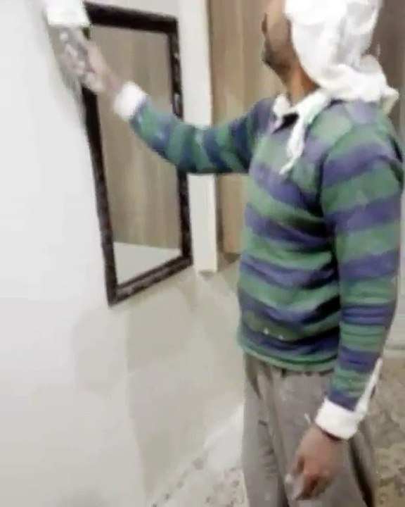 This Painter Babu Has Got Real Singing Talent