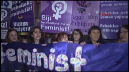 Taksim'de Kadınlardan 8 Mart Yürüyüşü...