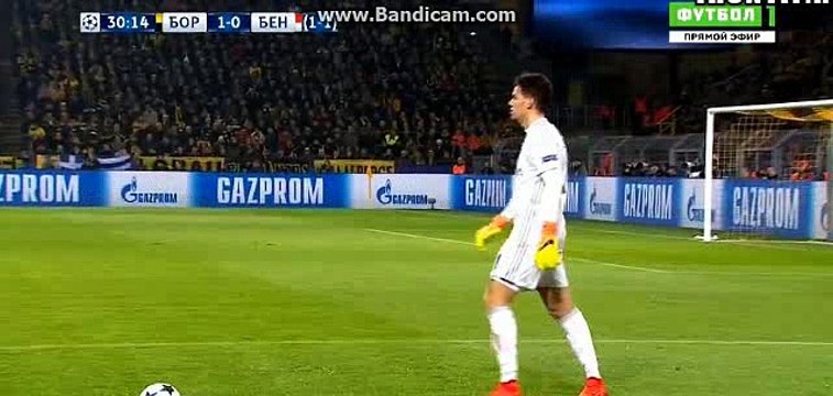 Marco Reus Incredible Goal HD - Borussia Dortmund 2-0 Benfica - Champions League - 08/03/2017