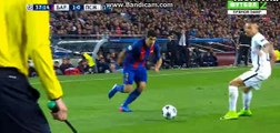 Lucas Moura Gets Injured FC Barcelona vs PSG - Champions League - 08/03/2017