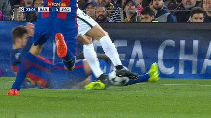 Barcelone - PSG - Le tacle assassin de Pique