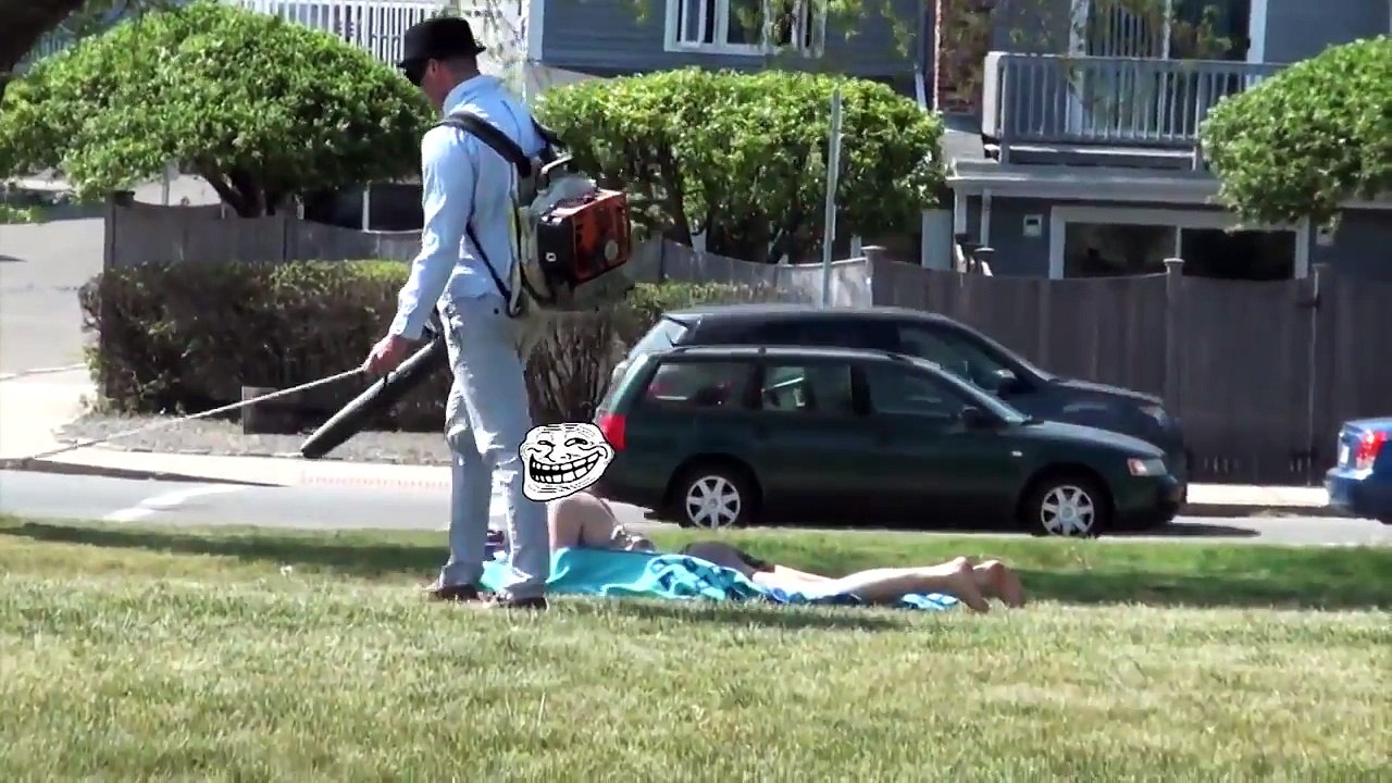 Blind Guy Leaf Blower Prank (GONE SEXUAL) - GIRL FLASHES BOOBS - Best Pranks of 2016