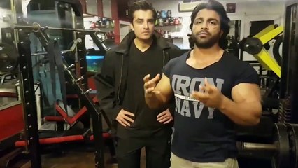 Hamza Ali Abbasi Goes Clean Shave For PAF Movie "Parwaz Hai Junoon"
