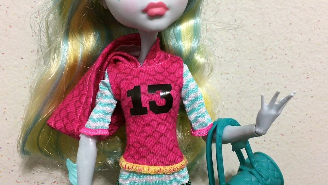 monster high first day of school lagoona blue doll review