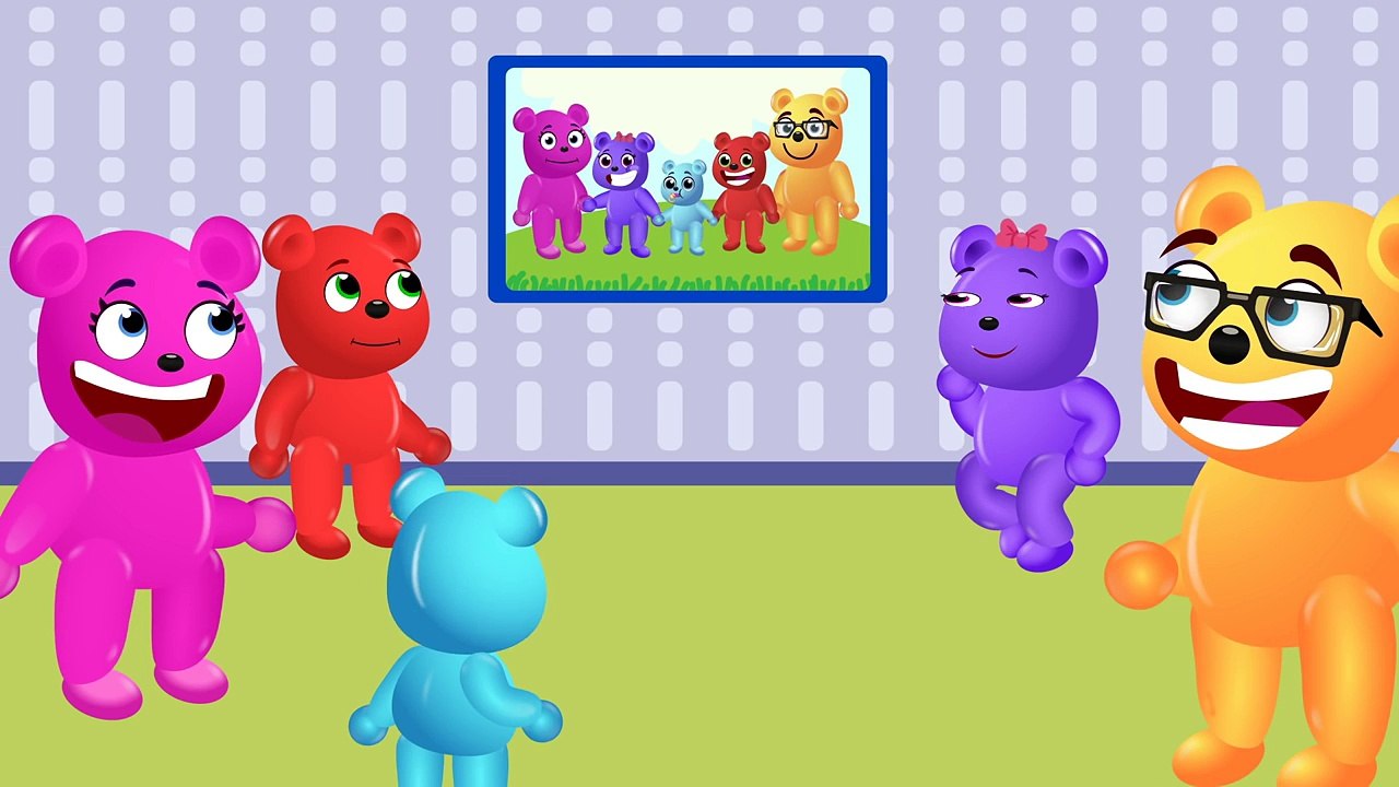 Mega Gummy Bear Giant! Finger Family Nursery Rhymes for Kids