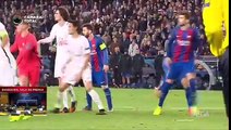 Locura total en el Camp Nou- Lionel Messi celebró el gol de Sergi Roberto con la grada