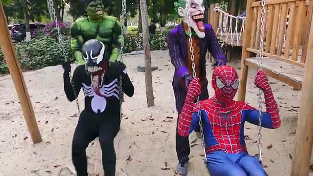 Человек-паук увидел армию зомби!!! Супергерои удовольствие Джокер Халк Веном детей боевиках