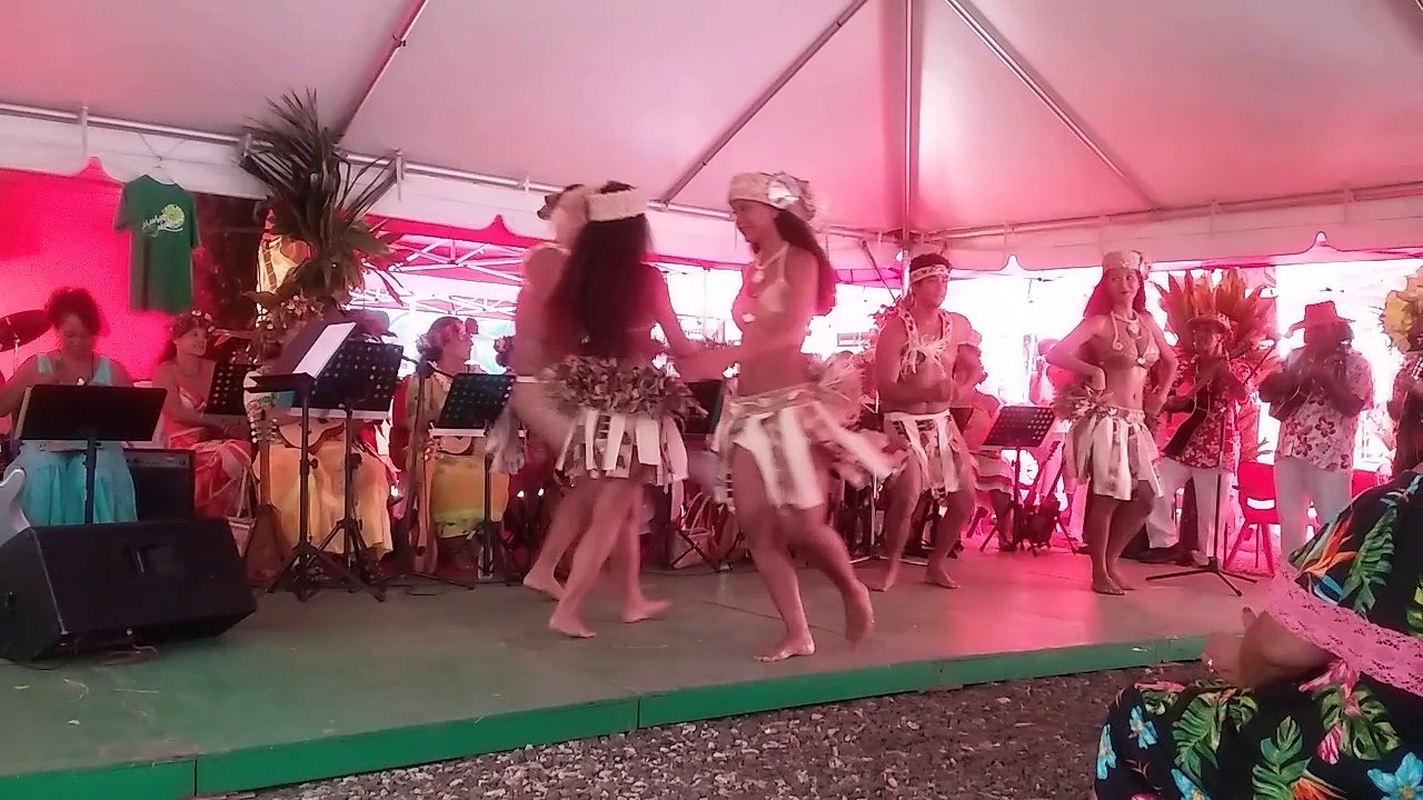 danse polynésienne journée de la femme Part 2