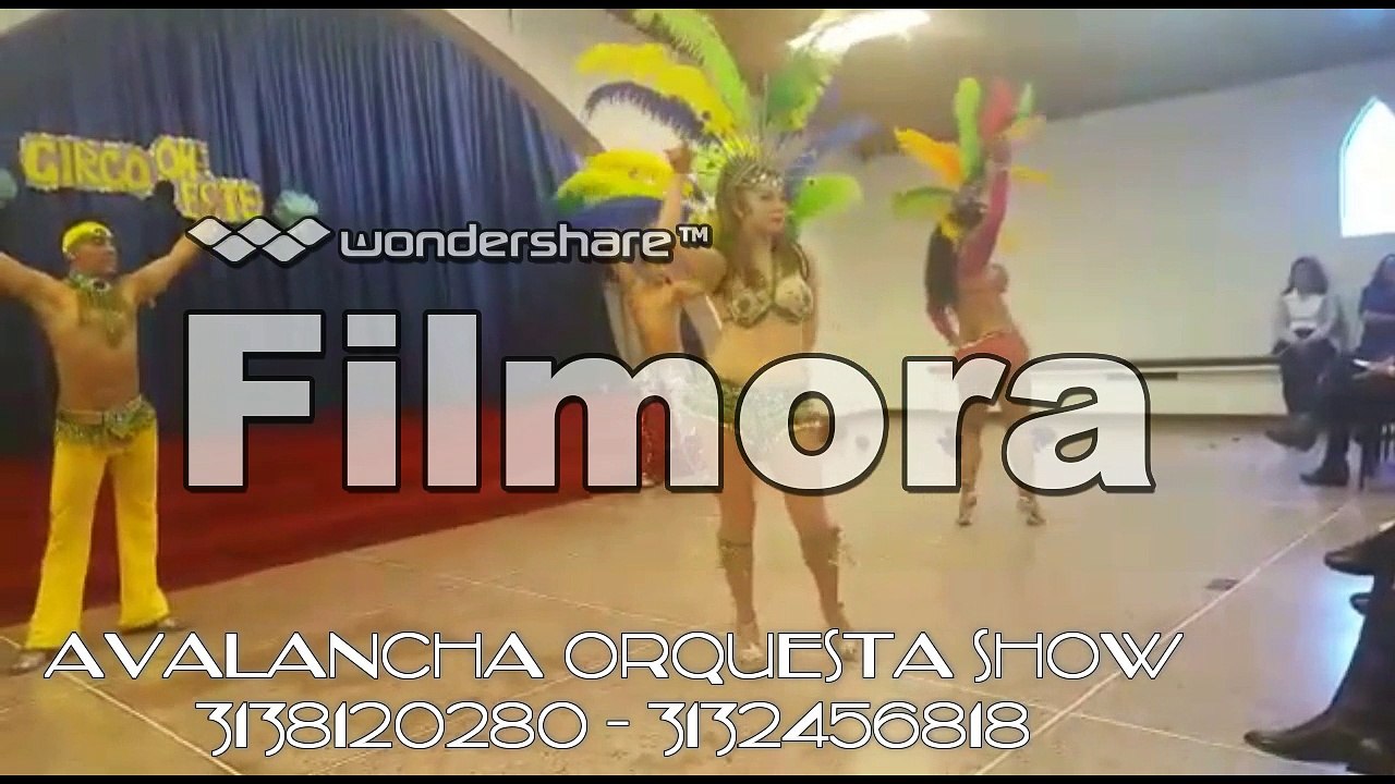 shows de bailarinas con trajes de garotas