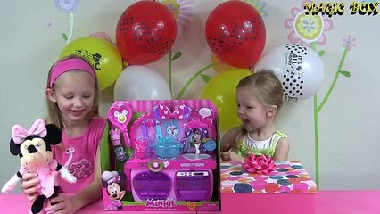 Minnie Bowtastic Kitchen Playset - Disney Junior * Minnie bakes with Shopkins *