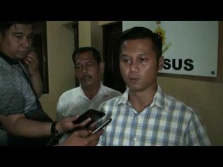 Polisi Ambil Sampel Solar yang Diduga Dicampur Air di SPBU Depok - NET5