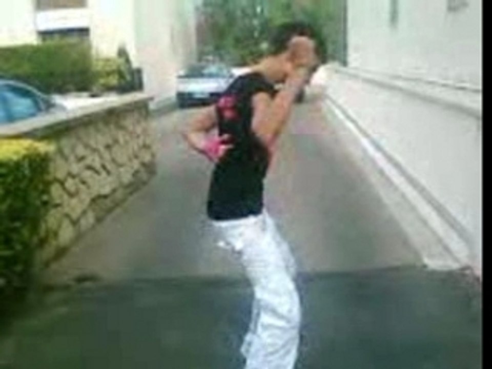 VID000