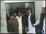 Fight between Murad Saeed and Javed Latif outside National Assembly after NA Session