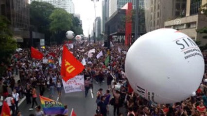 Brezilyalı Öğretmenlerden "Emeklilik" Protestosu - Sao