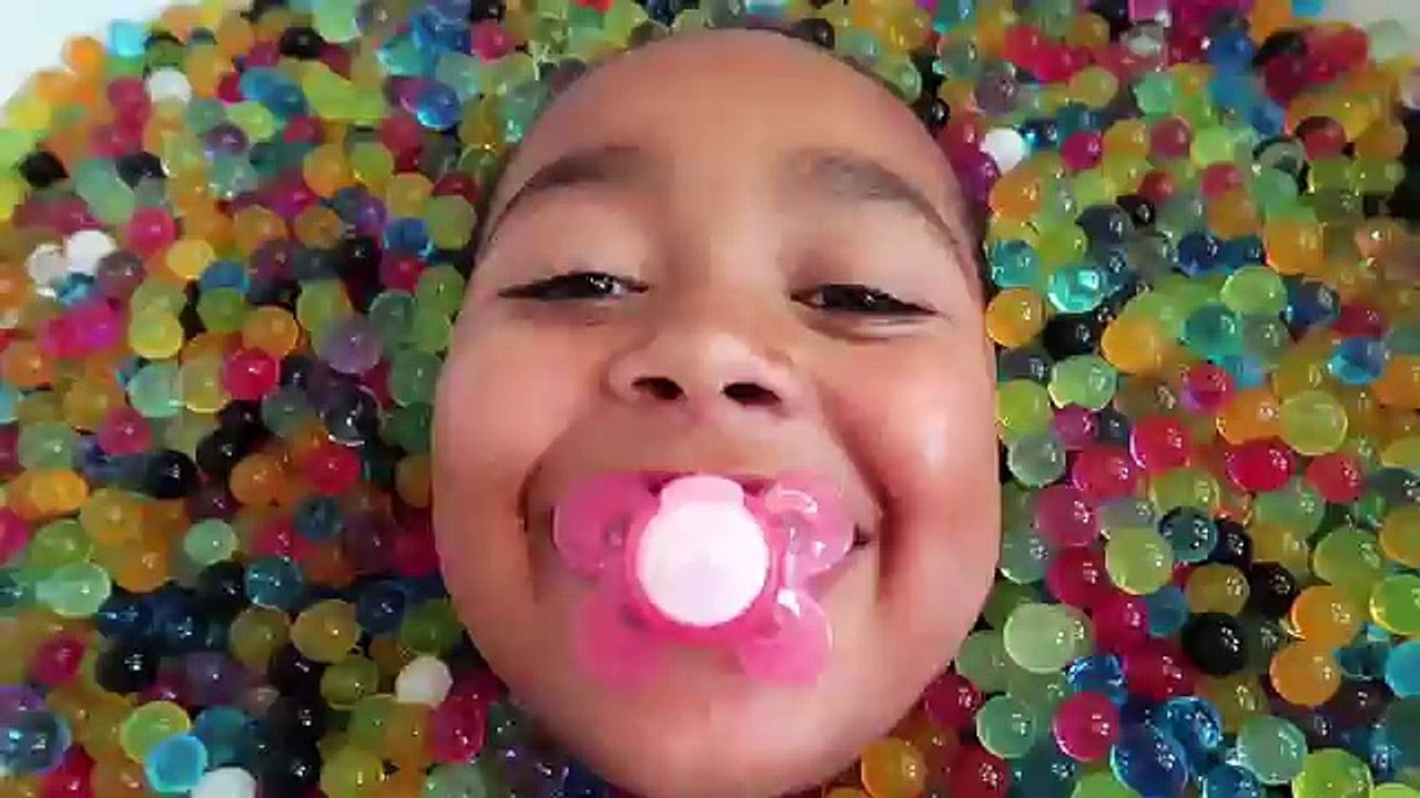 Bad Baby Crazy Orbeez Bath Party Spa Compilation Daddy Freaks Out - Toys AndMe