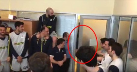 Fenerbahçeli Basketbolcular, Obradovic'e Doğum Günü Sürprizi Hazırladı