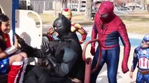 Marvel Vs DC Vengadores Batalla de Spiderman, Capitán América, Iron Man Guerra Civil Batman Pregunto Wo