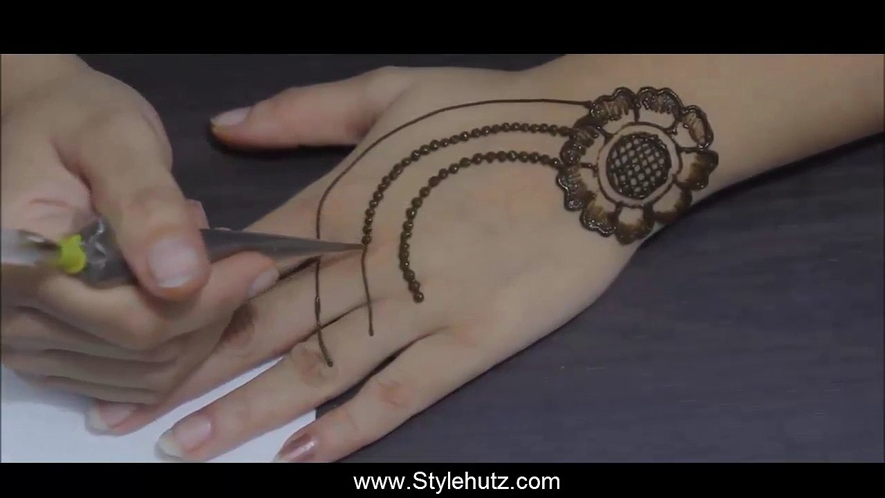 Simple mehndi designs for hands