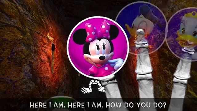 Skeleton Mickey Mouse Clubhouse Spooky Picnic Finger Family Song!