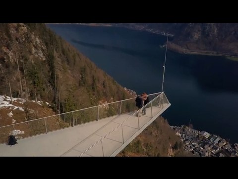 Drone Captures Man Proposing to Girlfriend in Stunning Setting