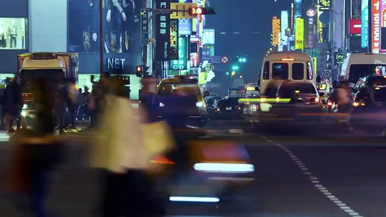 Ses parents, homophobes, coupent les ponts avec elle parce qu'elle se marie avec une femme, vous ne devinerez jamais qui