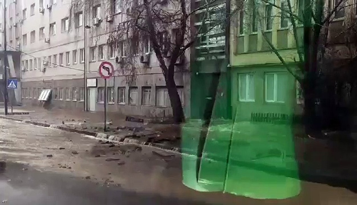 Shperthen gypi i ujit ne Prishtine