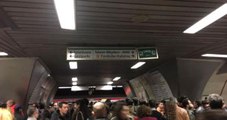 İstanbul'da Yenikapı-Hacıosman Metrosunda Seferler Durdu