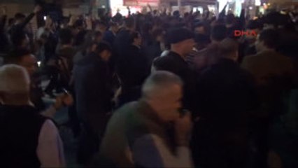 Mersin - Ümit Özdağ ve Yusuf Halaçoğlu'na Katıldığı Toplantıya Girmek Isteyen Grubu Polis Engelledi
